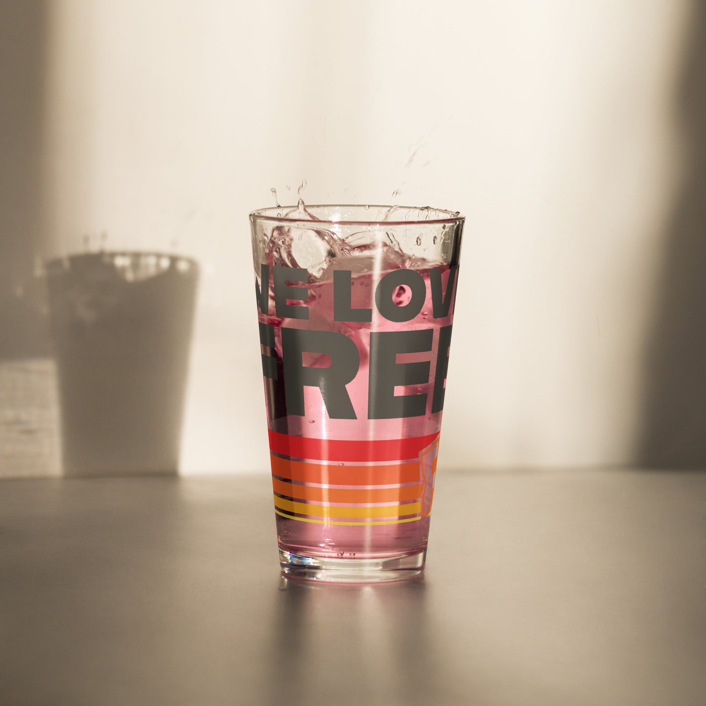 Fandango Pint Glass Retro We Love Free